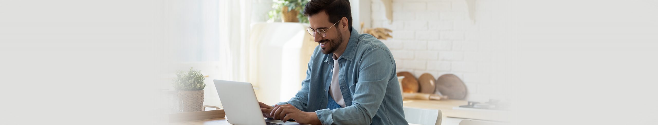 Tips to Help You Stay Focused and Productive While Working From Home